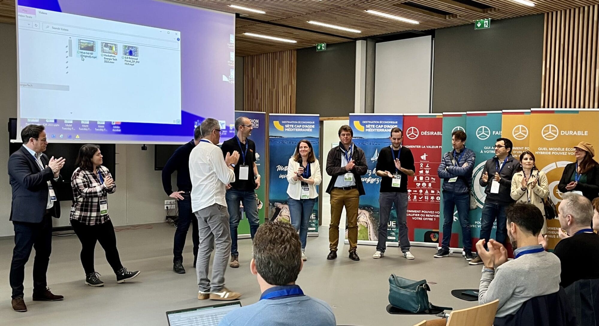 C'est à n'y rien comprendre 5 - Les indiscretions Presentation des coachs Hackathon ©Hope Manate scaled - Les indiscretions