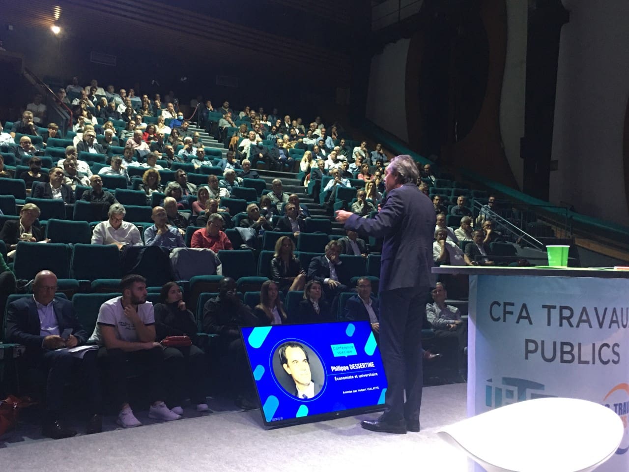 Docteur inflation 5 - Les indiscretions photo template - Les indiscretions